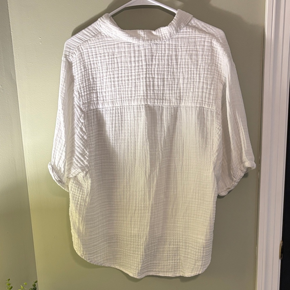 Textured Button-Down Shirt - Picture 3 of 3
